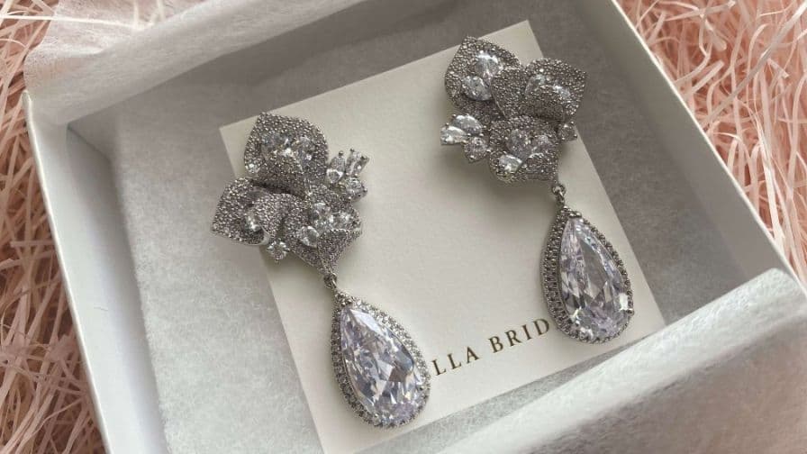 Stella Bridal accessories purchase photo